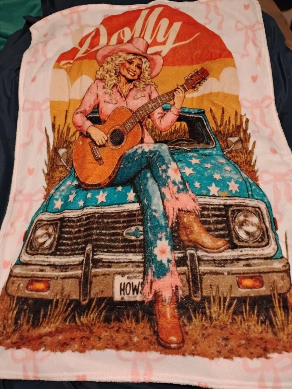 Dolly Parton Blanket Throw 30" x 40" Light Weight Soft and Comfortable New